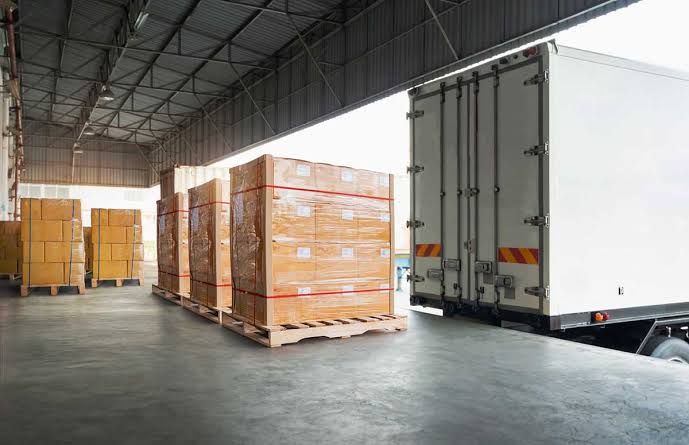 Ինչպես տեղափոխել ապրանքները արկղերով | Անվտանգ բեռնափոխադրում